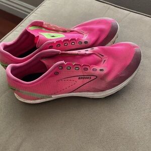 Brooks running flats